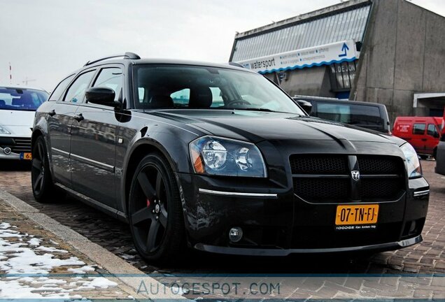 Dodge Magnum SRT-8