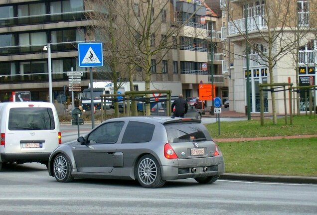 Renault Clio V6 Phase II