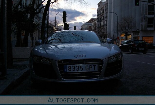 Audi R8 V10