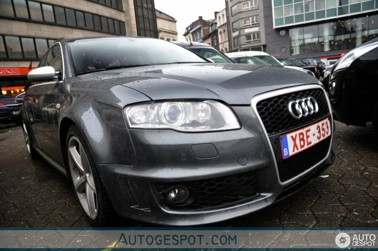 Audi RS4 Avant B7