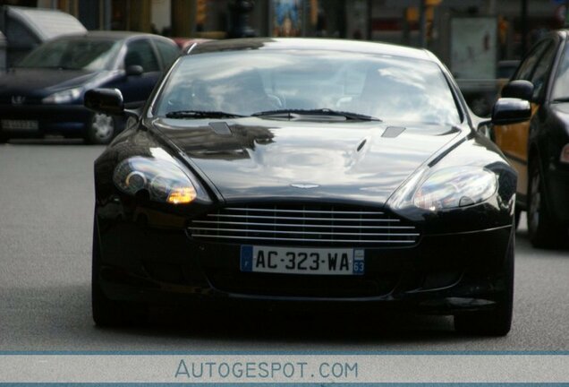 Aston Martin DB9