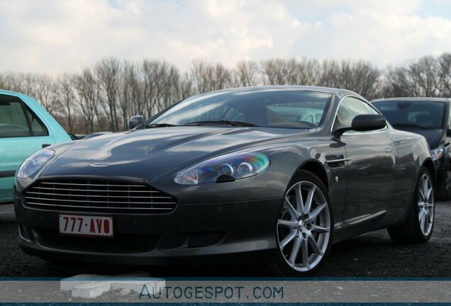 Aston Martin DB9