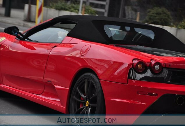 Ferrari Scuderia Spider 16M