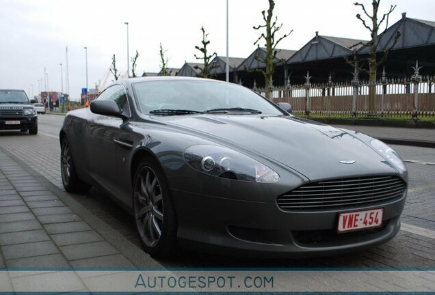 Aston Martin DB9