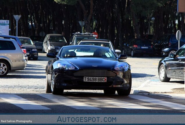 Aston Martin DB9