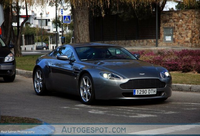 Aston Martin V8 Vantage