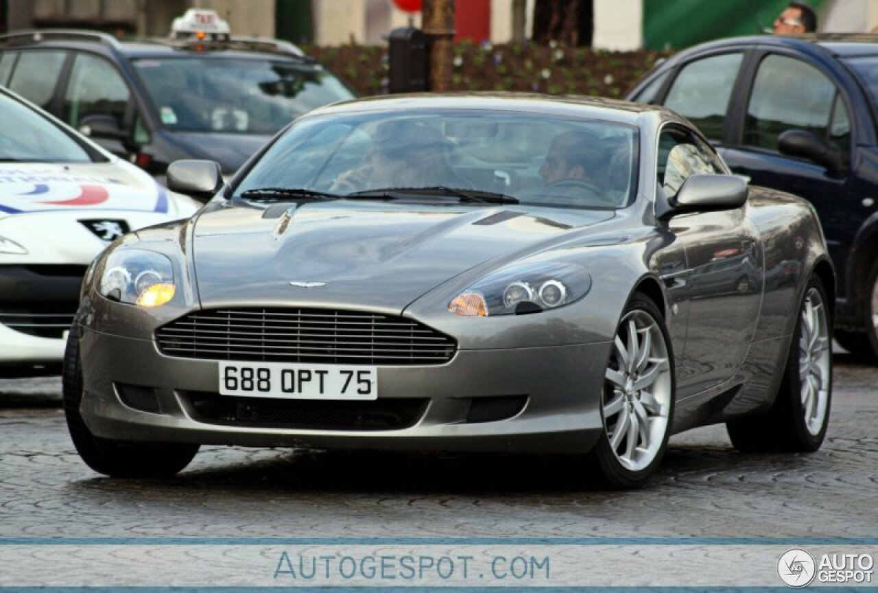 Aston Martin DB9