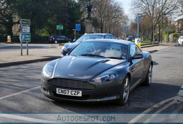 Aston Martin DB9