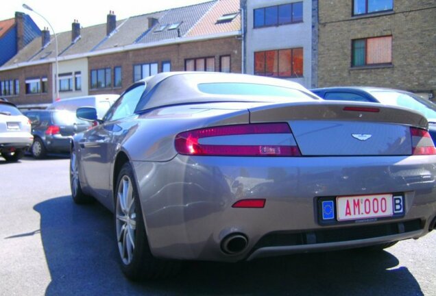 Aston Martin V8 Vantage Roadster