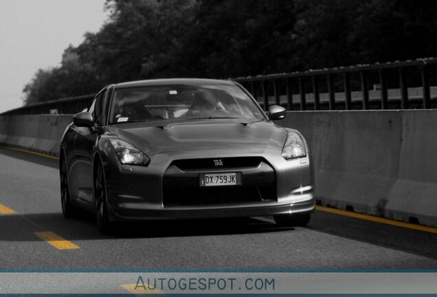 Nissan GT-R