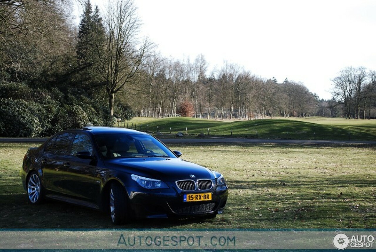 BMW M5 E60 2005