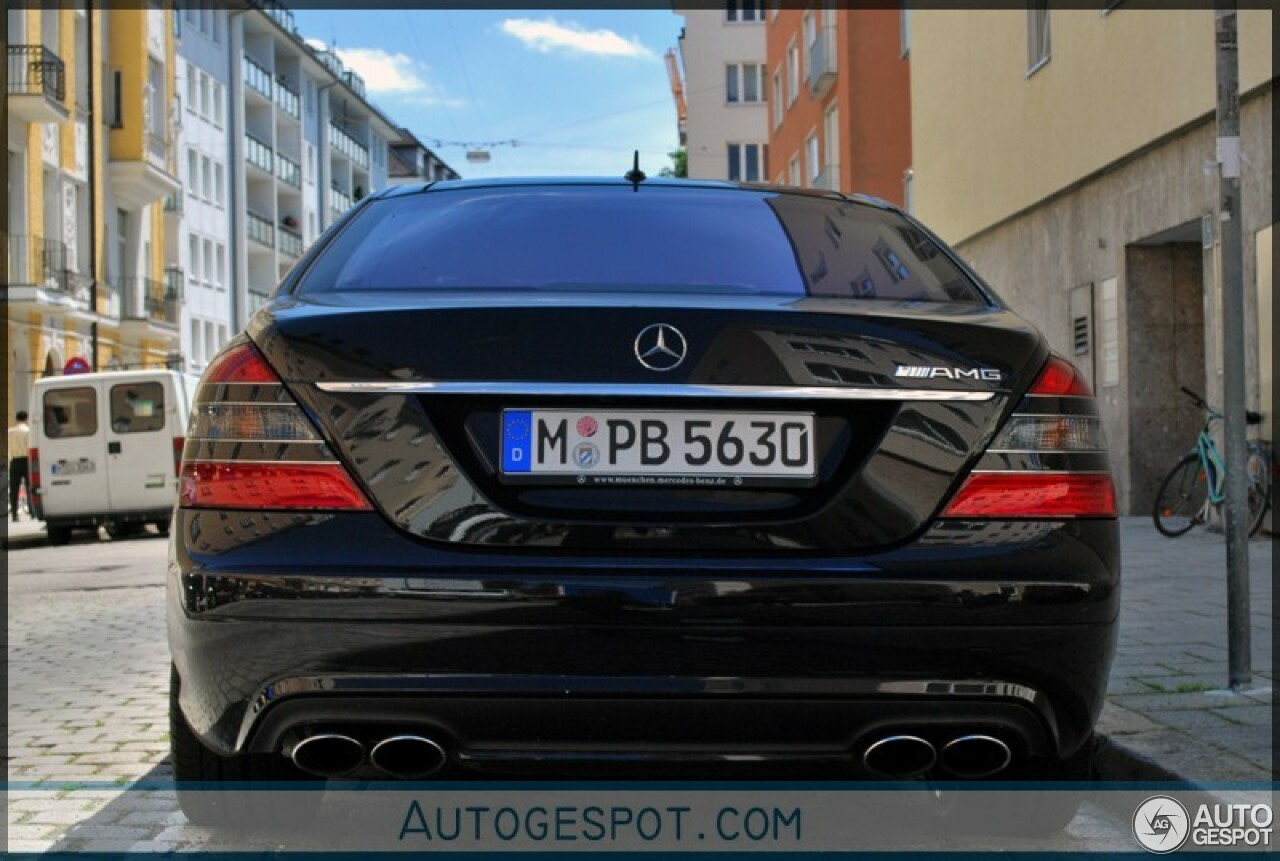 Mercedes-Benz S 63 AMG W221