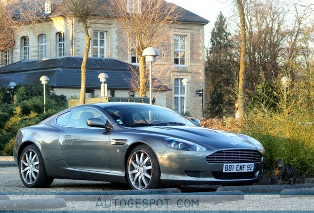 Aston Martin DB9