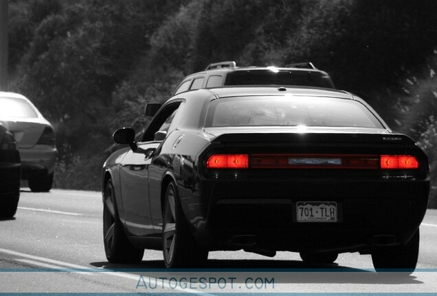 Dodge Challenger SRT-8