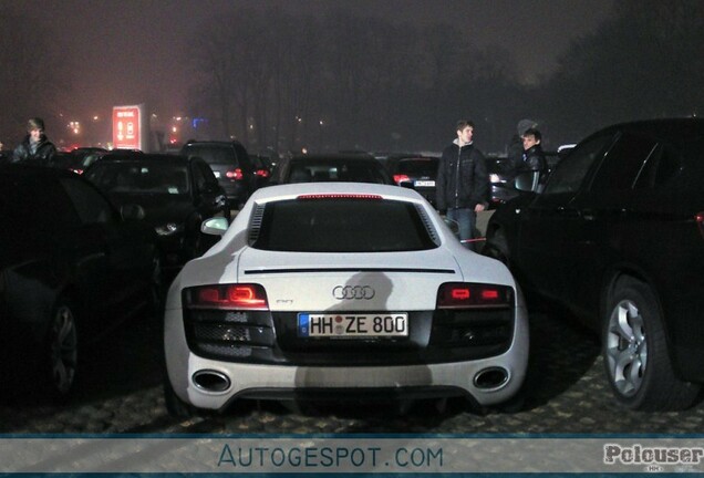 Audi R8 V10