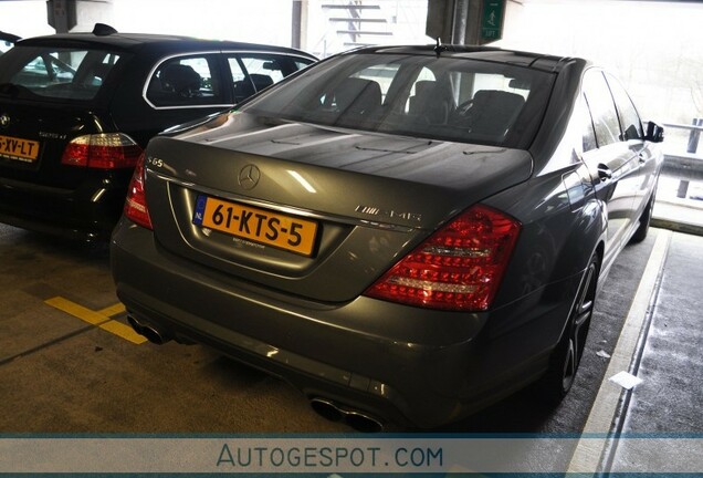 Mercedes-Benz S 65 AMG V221 2010