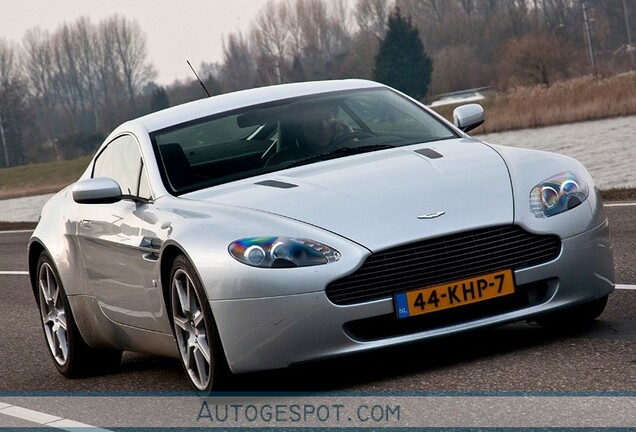 Aston Martin V8 Vantage