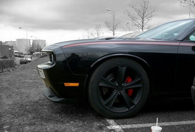 Dodge Challenger SRT-8