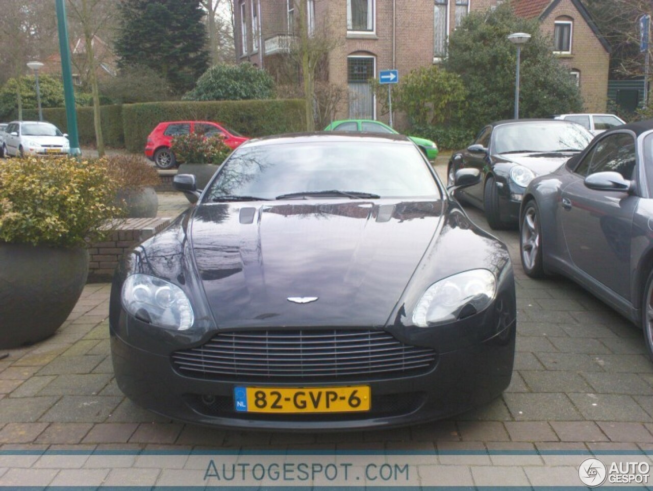 Aston Martin V8 Vantage