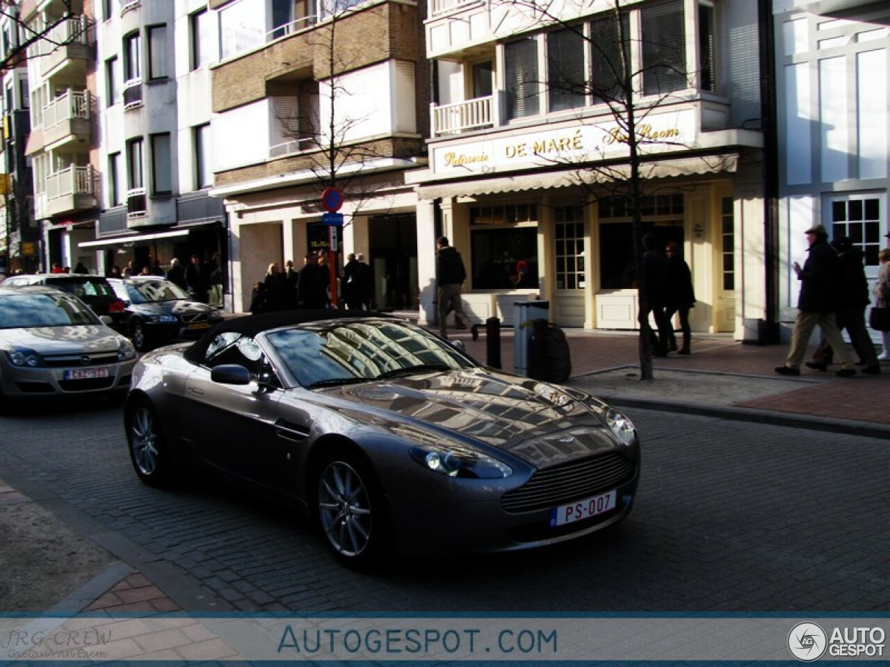 Aston Martin V8 Vantage Roadster