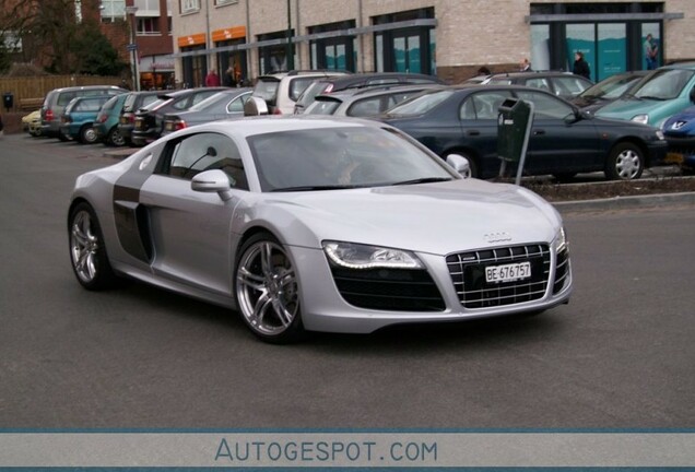 Audi R8 V10