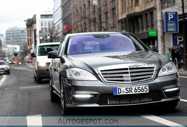 Mercedes-Benz S 65 AMG V221 2010