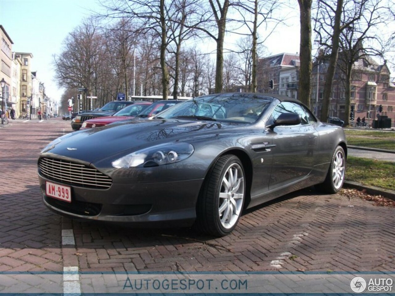 Aston Martin DB9 Volante