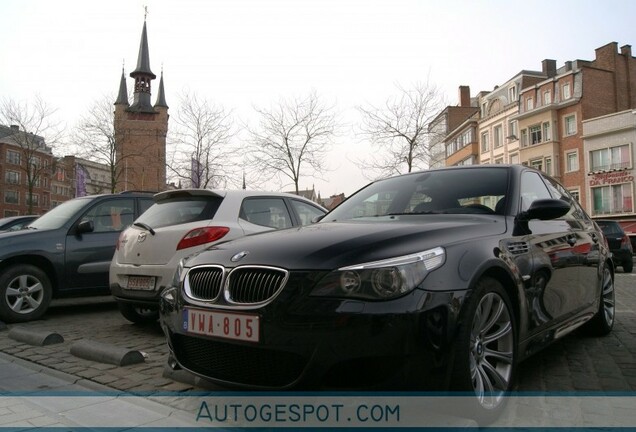 BMW M5 E60 2005