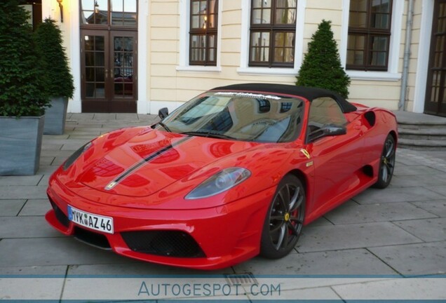 Ferrari Scuderia Spider 16M