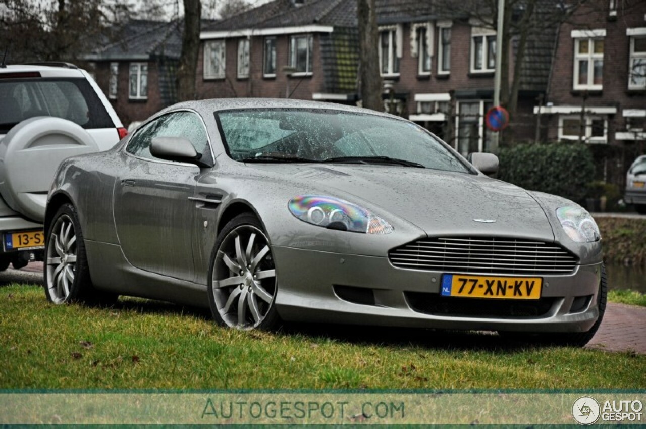 Aston Martin DB9