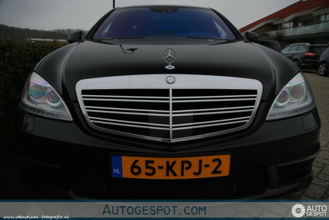 Mercedes-Benz S 65 AMG V221 2010