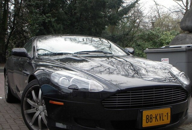 Aston Martin DB9