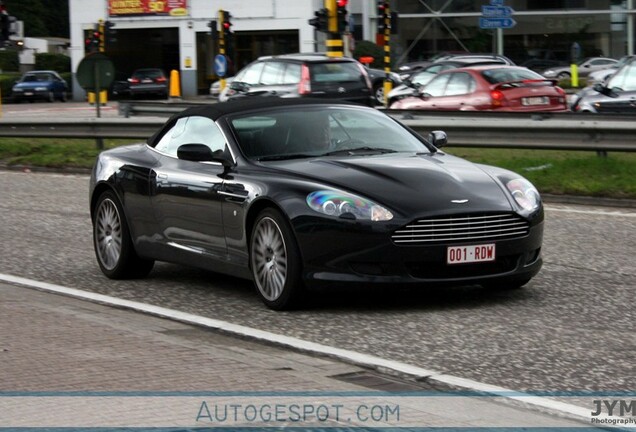 Aston Martin DB9 Volante