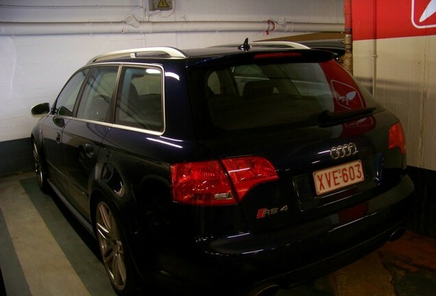 Audi RS4 Avant B7