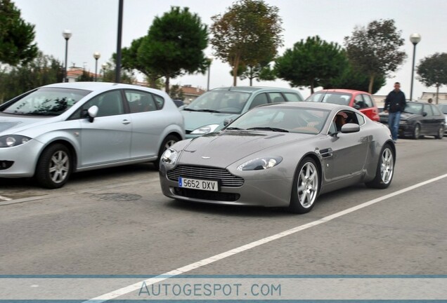 Aston Martin V8 Vantage