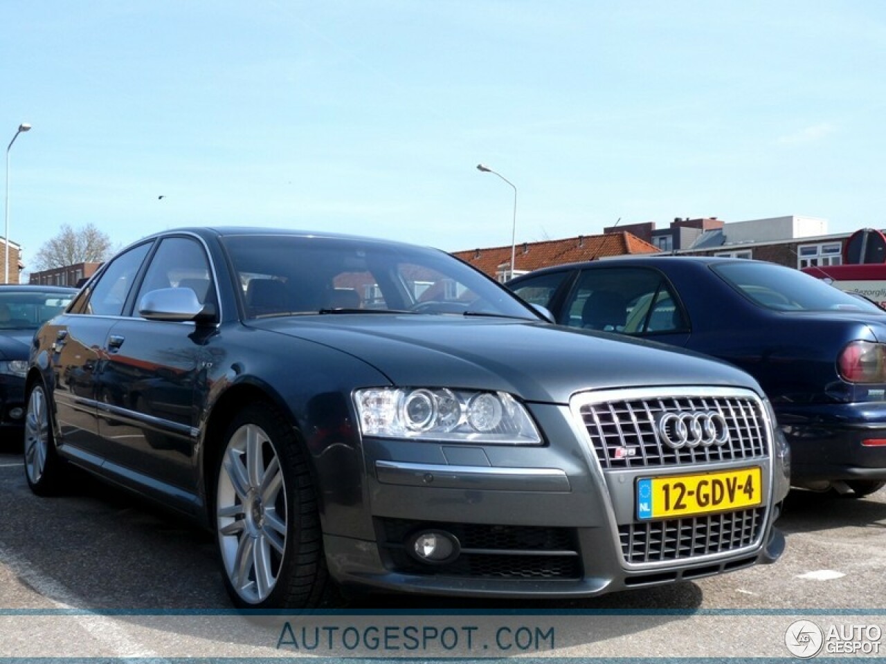 Audi S8 D3