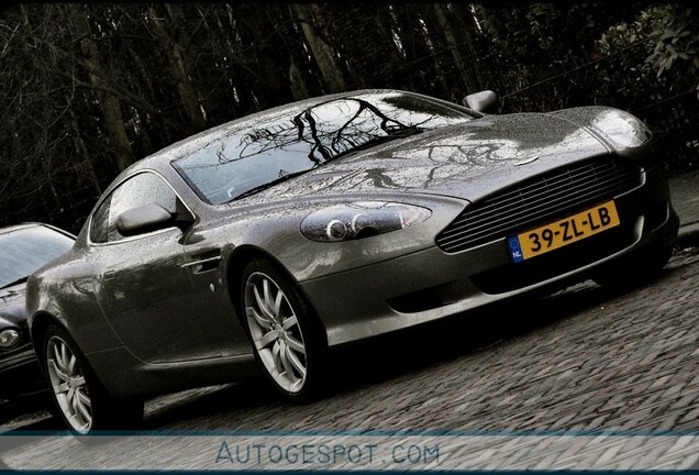 Aston Martin DB9