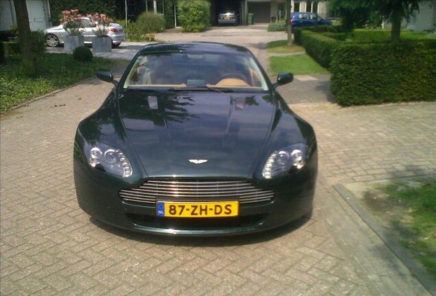 Aston Martin V8 Vantage