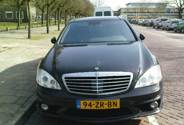 Mercedes-Benz S 63 AMG W221