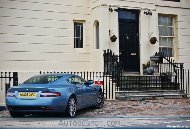 Aston Martin DB9