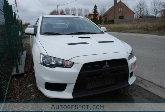 Mitsubishi Lancer Evolution X RS