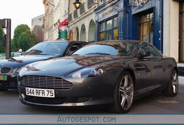 Aston Martin DB9