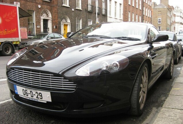 Aston Martin DB9