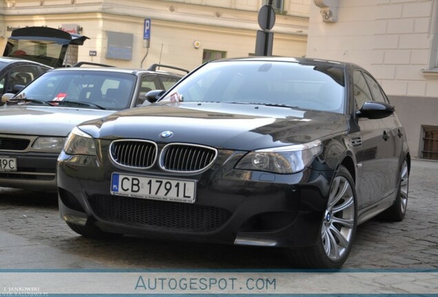 BMW M5 E60 2005