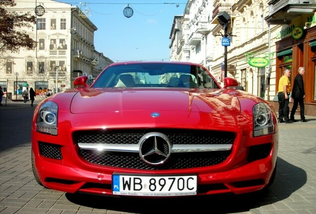 Mercedes-Benz SLS AMG