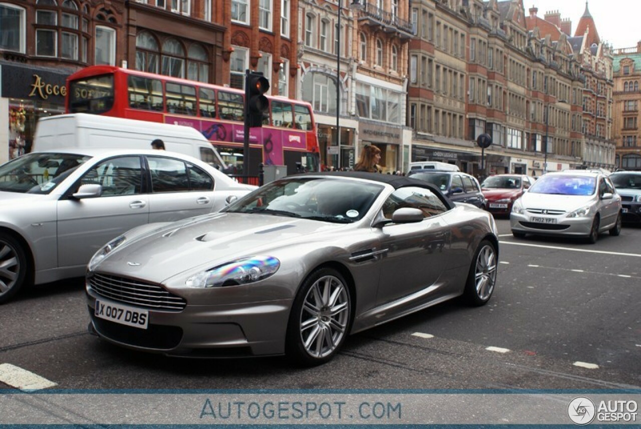 Aston Martin DBS Volante