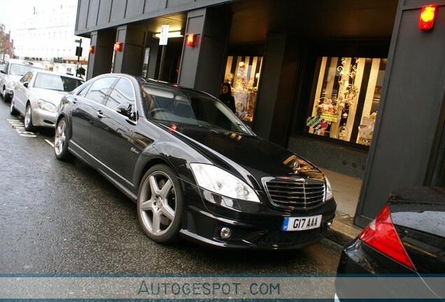 Mercedes-Benz S 63 AMG W221