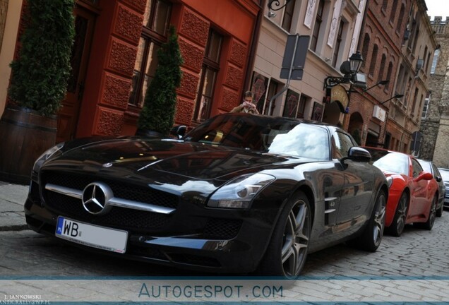 Mercedes-Benz SLS AMG