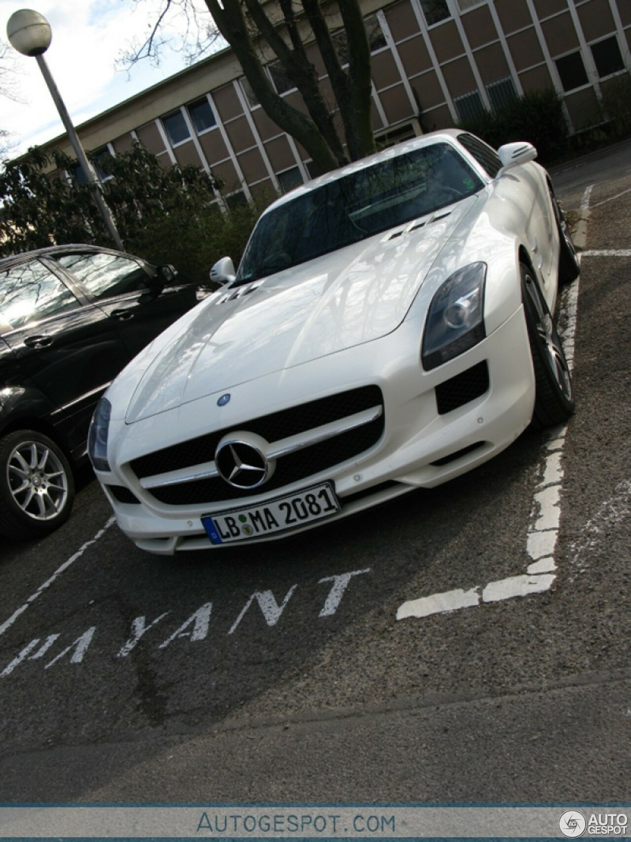 Mercedes-Benz SLS AMG