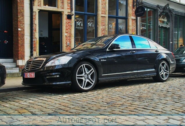 Mercedes-Benz S 63 AMG W221 2010